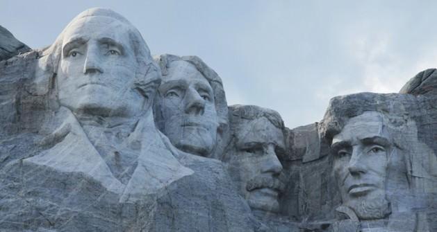 Güney Dakotadaki dört Amerikan Başkanının büstünün bulunduğu Rushmoure Dağı