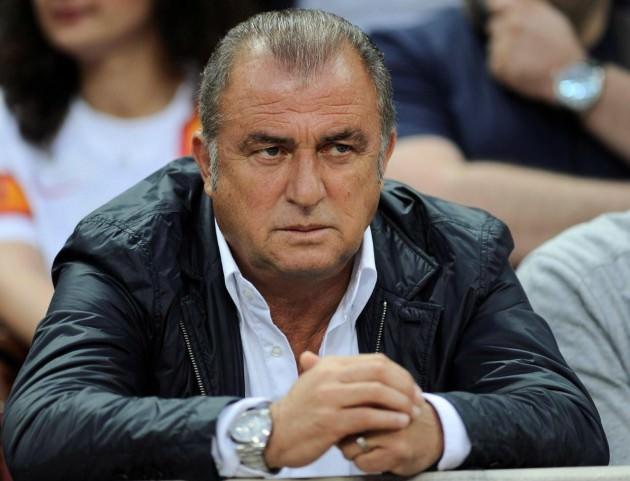 <p>Ünal Aysal biz seninle başarıya değil Fatih T<span style="line-height: 13pt;">erim le başarısızlıga varız.</span></p>