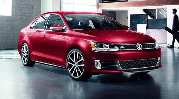 Volkswagen Jetta 1.6 TDI Sınıfı: C - 105 hp, 250 nm - DSG, 7 ileri çift kavramalı Ortalama Tüketim: 4,7 Başlangıç Fiyatı: 61.500 YORUM: C sınıfı sedan araçların en pahalısı. Prestijin satın alınabileceğini sananların gözdesi. Standart bir araca yüksek bir etiket.