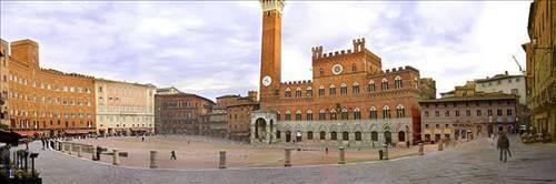 <p>Piazza del Campo / İtalya</p>
