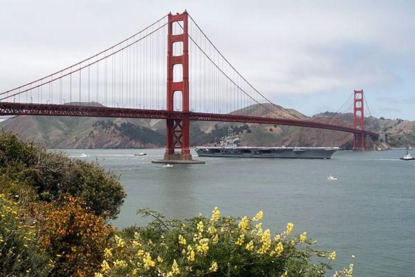 <p><strong>Golden Gate K&ouml;pr&uuml;s&uuml;</strong><br />San Francisco denince akla ilk gelen yapılardan biri bu k&ouml;pr&uuml;.</p>