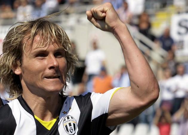 <p><strong>Pavel Nedved</strong><br />Lazio'dan Juventus'a: <strong>41.2 Milyon Euro</strong></p>