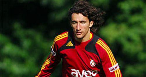 <p>Mehmet Topal, Galatasaray'dan Valencia'ya: 5,5 milyon Euro</p>