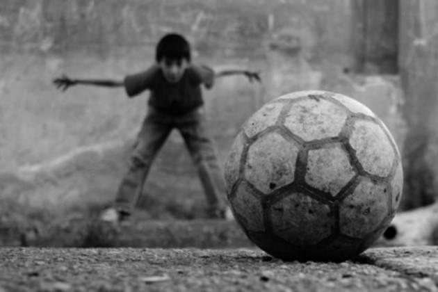 <p>Orta-gol</p>