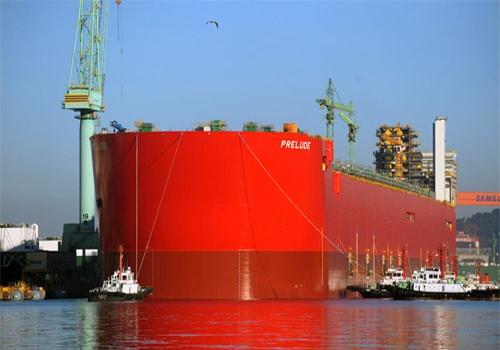 Enerji devi Shell, 488 metre uzunluğundaki Prelude'yi suya indirdi.Dünyanın en büyük yüzer platformu olan Prelude'nin inşaasına Güney Kore'de devam ediliyor.