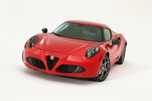 <p><strong>2014 Alfa Romeo 4C</strong></p>