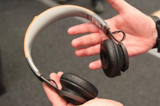 <p>Bir vadide yürürken veya tanımadığınız bir yere gittiğinizde aradığınız adresi bulamayabilirsiniz. O anda hemen telefonunuzun navigasyonunu çıkartıp nerede olduğunuzu kontrol edebilir ve yönünüzü bulabilirsiniz.</p>