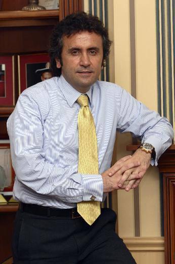 İsim: Şenol Şankaya  Şirketi: Yeşim Tekstil  İli: Bursa  2012 Cirosu (TL): 442 milyon  Çalışan Sayısı: 3 bin