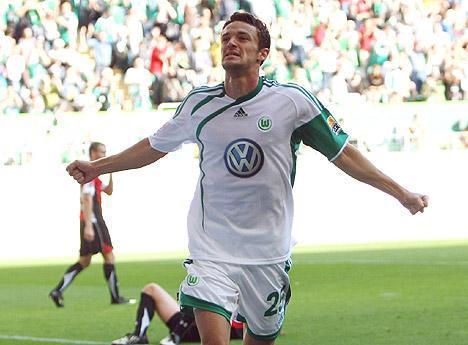 Christian Gentner      27 - Stuttgart