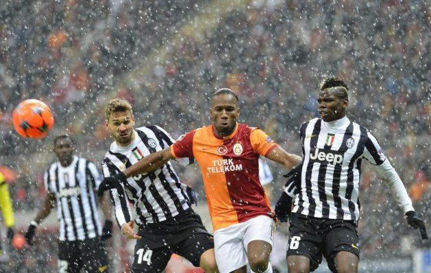 <p>Şampiyonlar Ligi'nde gruplarını birinci bitiren takımlarla eşleşecek. Aynı grupta m&uuml;cadele ettiği Real Madrid hari&ccedil;...</p>