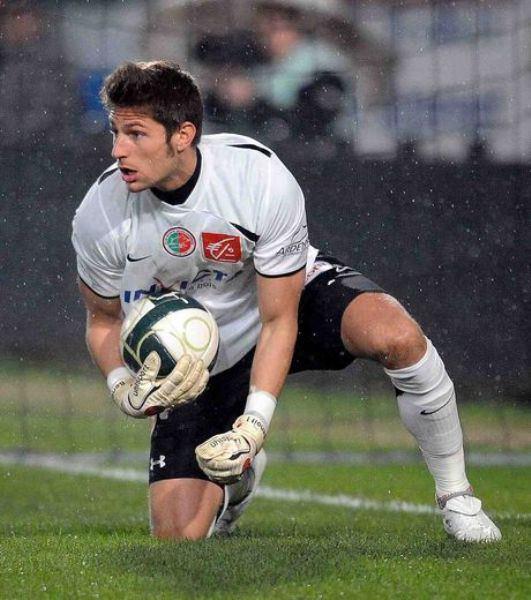 Benoit Costil - Rennes 7.500.000 Euro