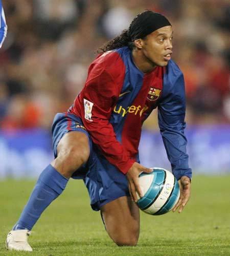 <p>Ronaldinho</p>