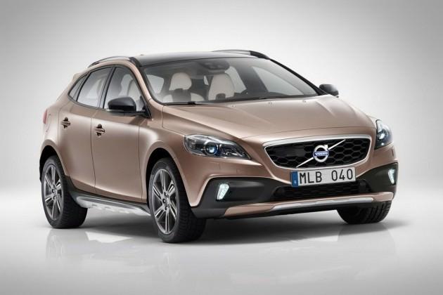 <p><strong>Volvo V40 Cross Country D2</strong><br />Ortalama Tüketim: 3.8 lt / 100 Km </p>