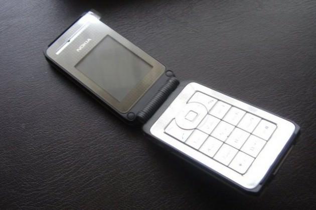 <p>2004-Nokia 6170</p>