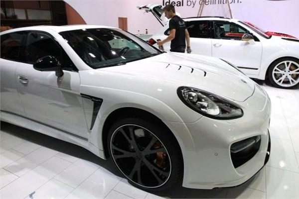 <p>Porsche Panamera Grand GT</p>