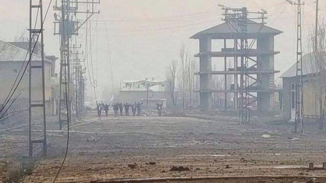 <p><strong>SUR </strong><br />
<br />
28 Kasım’da başladı ve 103 gün sürdü. </p>
<p> </p>