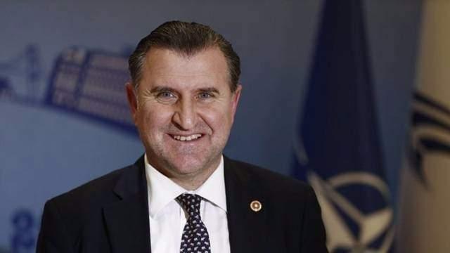 <p>GENÇLİK ve SPOR BAKANI OSMAN AŞKIN BAK<br />
<br />
İstanbul Teknik Üniversitesi Makine Fakültesi</p>