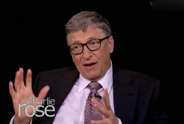 <p>Bill Gates'e dair en şaşırtıcı bilgilerden biri de hiç yabancı dil bilmiyor oluşu. Bunu hayatının en büyük pişmanlığı olarak değerlendiriyor.</p>