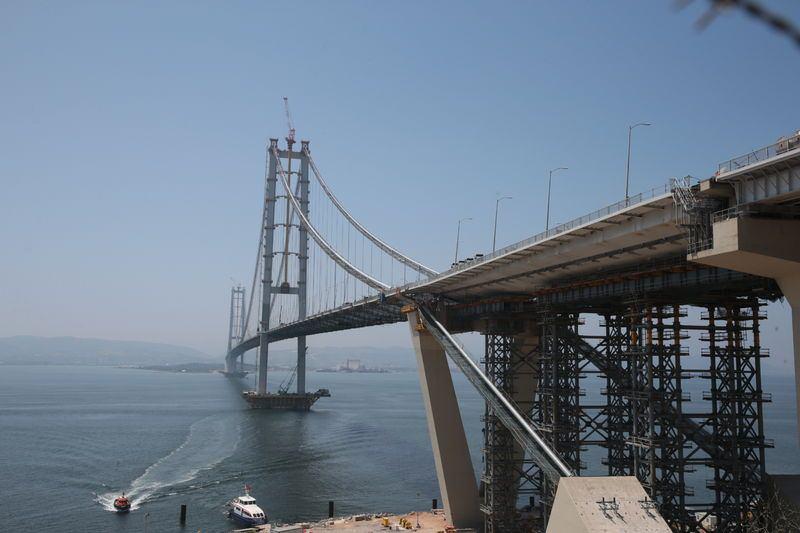 <p>Gebze-Orhangazi-İzmir Otoyolu'nun yapımı tamamlanan Gebze-Orhangazi kesimi, 1 Temmuz'da trafiğe açılacak</p>
