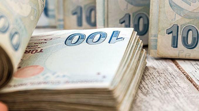 <p>"Bir yılı aşkın süredir emekli olanlara 3 yılda 300 lira olmak üzere özel bir banka tarafından promosyon veriliyor. Emeklilerimize söz verdik.</p>