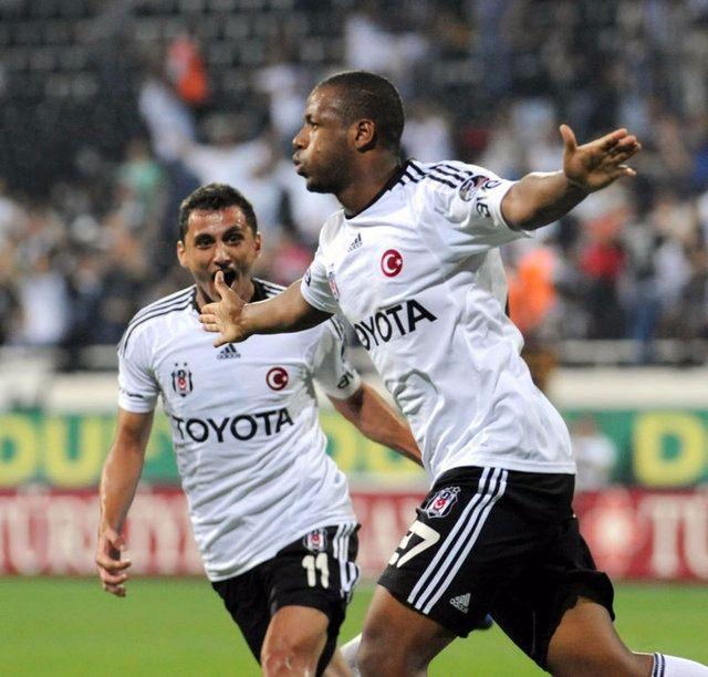 <p>Sidnei - Yaşı: 27 - Takımı: Deportivo La Coruna (İspanya)</p>

<p> </p>
