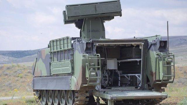<p>Platform 4 veya 8 stinger füzesi taşıyabilmektedir. Tüm özellikleri bilgisayar veya operatör tarafından kontrol edilebilir.</p>

<p> </p>
