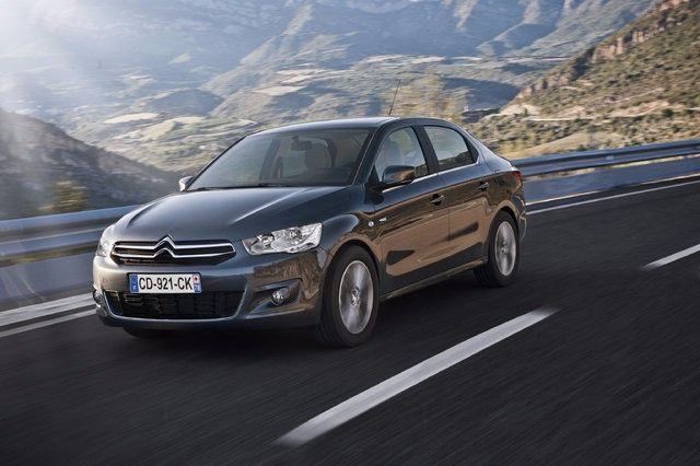 <p>ATTRACTION 1.6 HDI 92HP M/T DÜZ VİTES 61 bin 610 TL</p>
<p> </p>