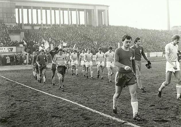 <p><strong>18. Malmö - Wisla Krakow (1978-79)</strong></p>

<p> </p>

<p>Çeyrek final ilk maçında Wisla Krakow, Malmö'yü 2-1 mağlup etti. Rövanşta ise Malmö 4-1 kazanarak tur atlayan taraf oldu.</p>
