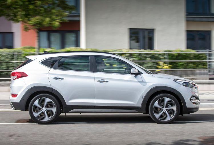 <p><span style="color:#FFA07A"><strong>Yılın En iyi Kompakt SUV Otomobili </strong></span></p>
