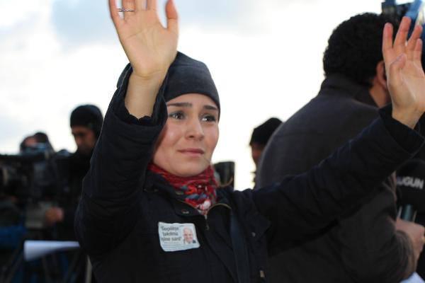 Sevenleri gözyaşlarına boğuldu