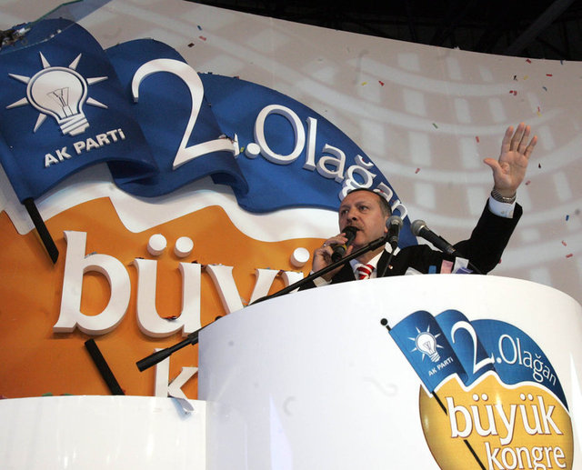 <p>11 Kasım 2006, 2. Olağan Büyük Kongre</p>
<p> </p>