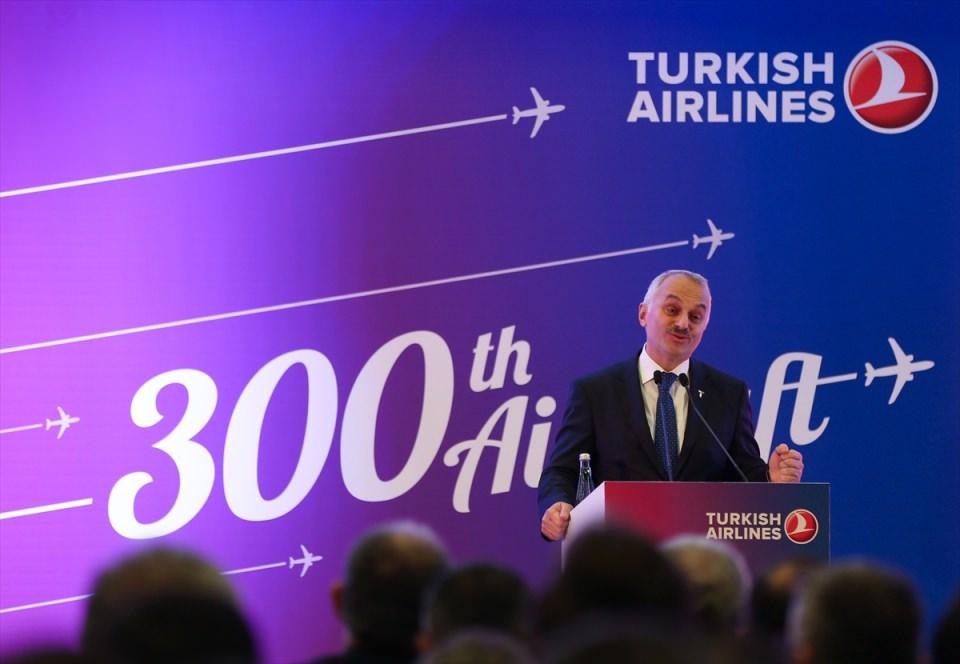 <p>Yüzde 99,4 operasyonel güvenilirliğe sahip Airbus'ın başarılı geniş gövde ailesi A330, 250 ile 500 koltuk ve üzeri segmentinde; A330, A350 XWB ve A380 uçaklarından oluşuyor.</p>

<p> </p>
