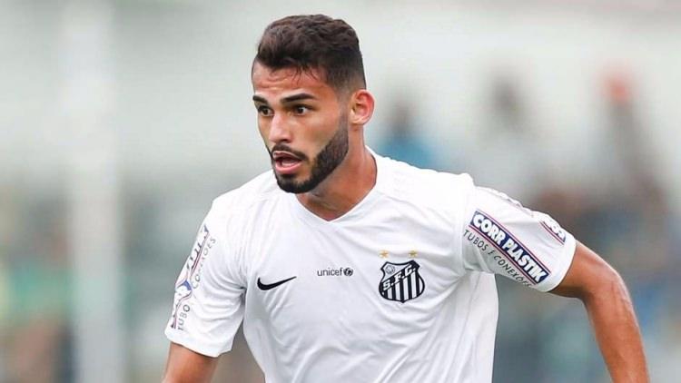 <p>THIAGO MAIA (YAŞ: 19) | Kulüp: FC Santos | Uyruk: Brezilya | Position: Orta saha</p>
