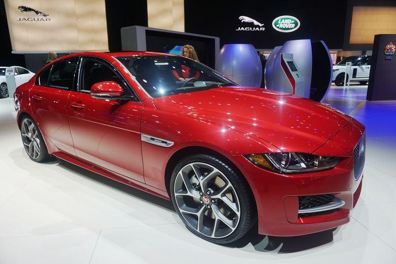 <p>Jaguar XE R- Sport</p>

