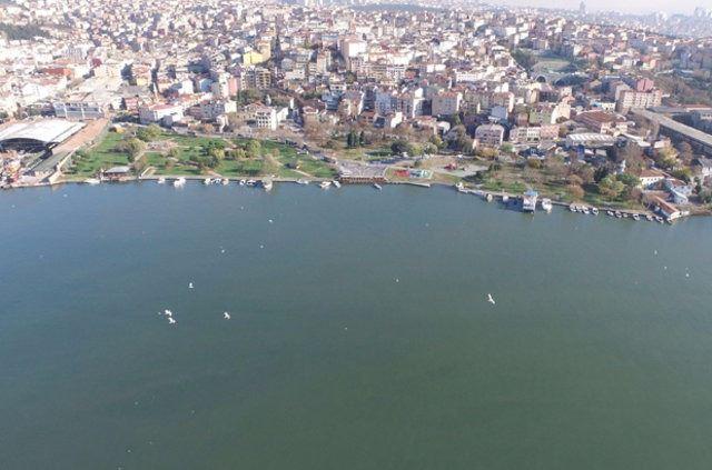 <p>Tarihi köprünün ise tamir için romörkörlerle tersaneye çekildiği, tamiratın bitmesinin ardından ne şekilde değerlendirileceğine karar verileceği öğrenildi. </p>
<p> </p>