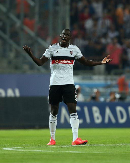 <p>Demba Ba bu sene 25 gol atar diyordum ama sakatlık olmazsa 30'u rahat geçecek gibi. Tırt kupa maçları, Avrupa ligi falan derken durmaz.</p>

<p> </p>
