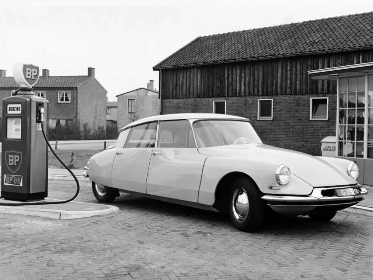 <p>Citroen DS</p>
