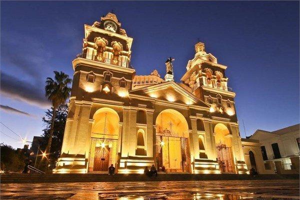 <p><strong>Arjantin</strong><br />
Twitter kullanım oranı yüzde 2.6.</p>
