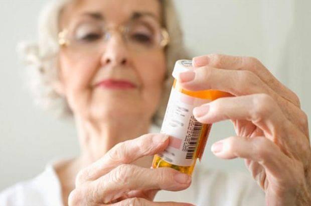 <p>Gereksiz antibiyotik ve ağrı kesici kullanımı</p>