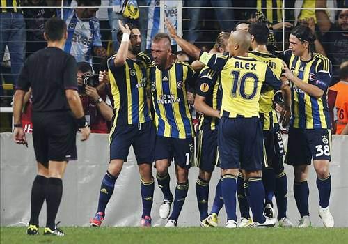 @alibal23-- Alex'i oyundan alan Aykut Kocaman'ın kafasını yaşamak için en az 10 şişe tiner koklamak lazım.