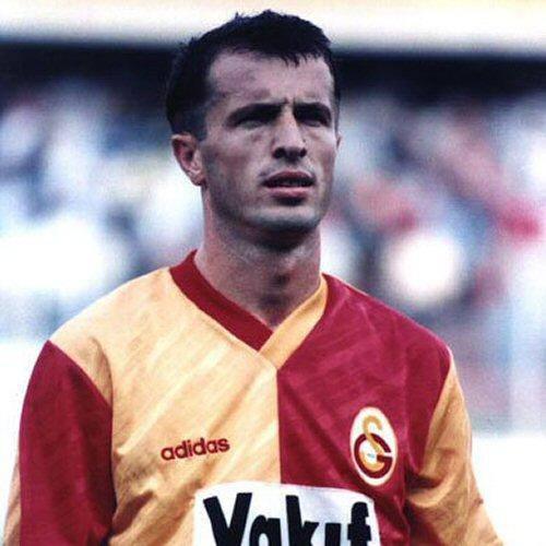 Saffet Sancaklı   Oynadığı takımlar: Galatasaray-Fenerbahçe-Beşiktaş 