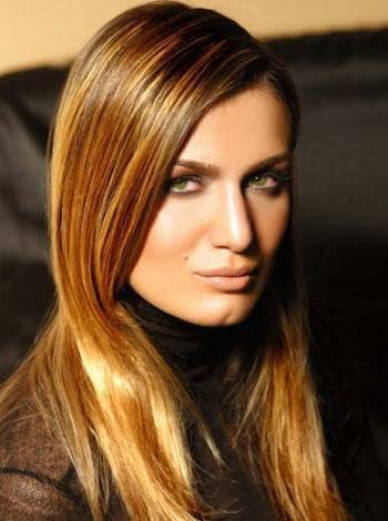 <p>TUĞBA ÖZAY Ünlü manken sevgilisi Akın Büyükoğlu’ndan ayrılmak için yaşar Öz'den yardım isteyince tutuklanıp cezaevine girdi.</p>