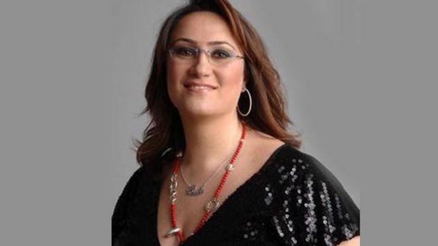 <p><strong>RAHŞAN GÜLŞAN<br /></strong>Tebrikler kelimesi Galatasaray'ın bu gece bize yaşattığı keyfi anlatmaya yetmiyor. Tebrikler CİMBOM!<strong> </strong></p>
