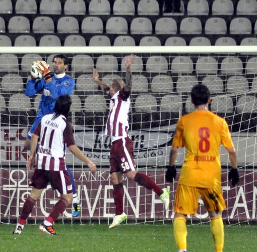 EN ÇOK İSABETLİ ORTA YAPAN TAKIM Sanica Boru Elazığspor - 92