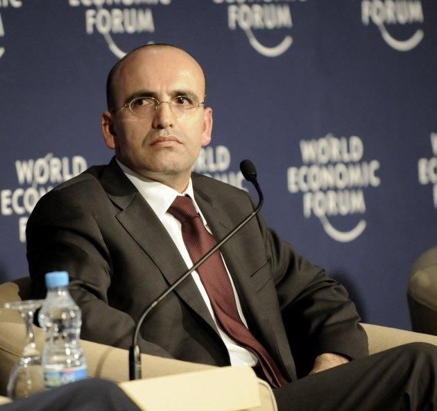 <p>Maliye Bakanı Mehmet Şimşek, Gezi Parkı olaylarının ekonomiye etkisinin sınırlı olduğunu bildirdi.</p>
