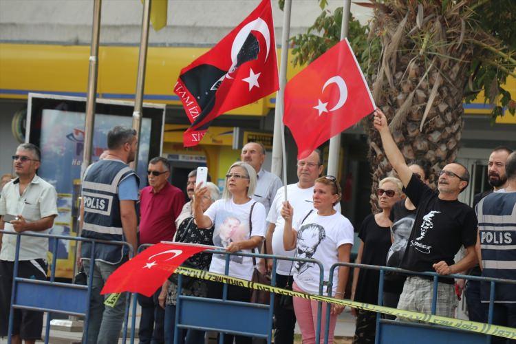 <p>Adana'da 30 Ağustos Zafer Bayramı'nın 95. yıl dönümü, İstasyon Meydanı'nda düzenlenen törenlerle kutlandı.</p>
<p> </p>