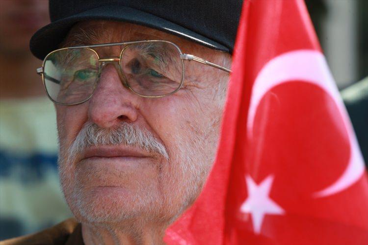 <p>Kırklareli'nde 30 Ağustos Zafer Bayramı'nın 95. yıl dönümü, Özgürlük ve Demokrasi Meydanı'nda düzenlenen törenlerle kutlandı.</p>
<p> </p>