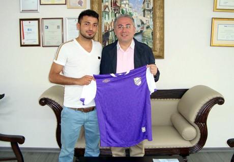 NİZAMETTİN ÇALIŞKAN (ORDUSPOR) 2006'da Borussia Dortmund'dan Manisaspor'a gelen Nizamettin Çalışkan, yeni sezonda Orduspor forması giyecek.