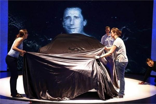 <p>Infiniti</p>