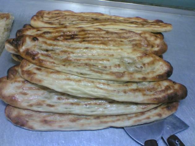 Şehirlerarası yolculuklarda yumurta, soğan, pide, lahmacun gibi kötü kokan yiyecekler yenilmeyecek.
